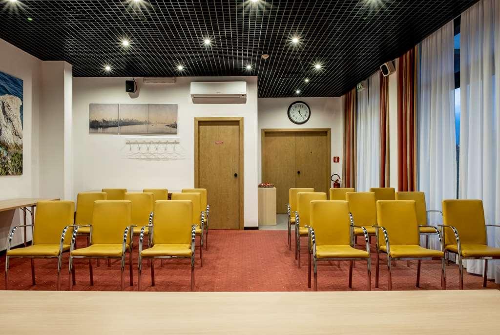 Meditur Hotel Pisa - Vecchiano Facilități foto